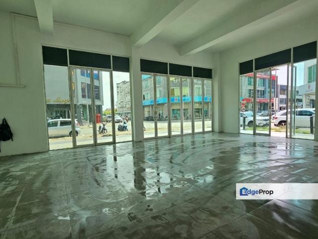 Shop for rent in Malaka
