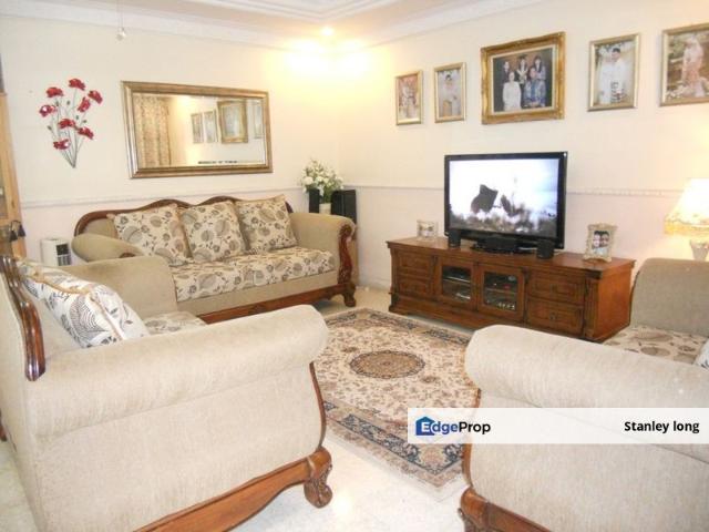 House for sale in Country Heights Damansara, Kuala Lumpur