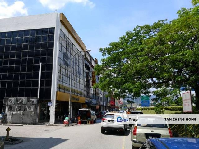 Shop for rent in Taman Melawati, Selangor