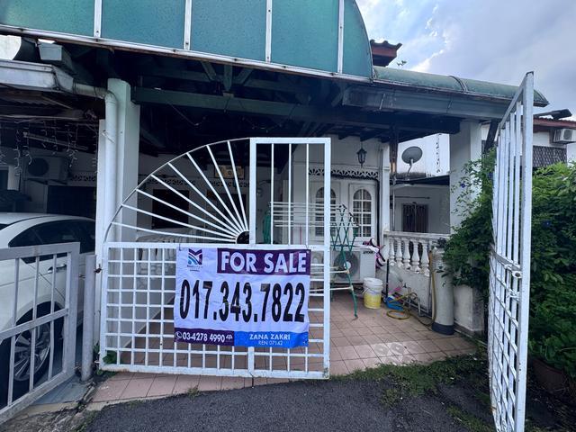 Terraced House for sale in Country Heights Damansara, Kuala Lumpur