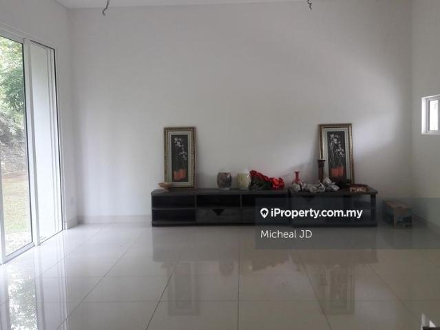 Townhouse for rent in Langat, Selangor