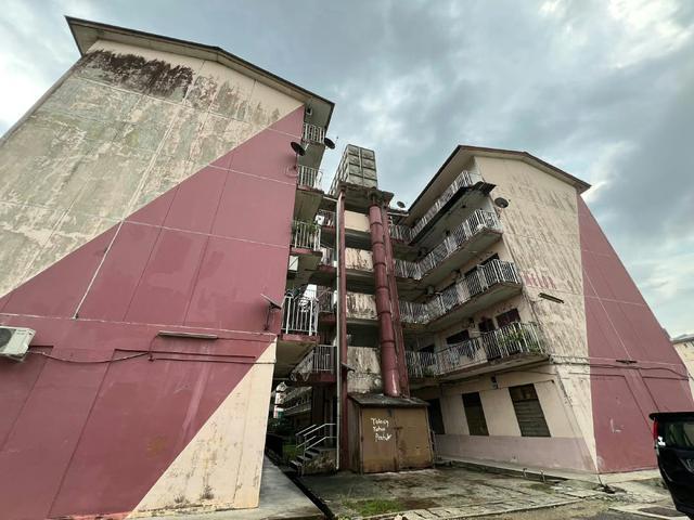 Flat for sale in Tampoi, Johor Bahru