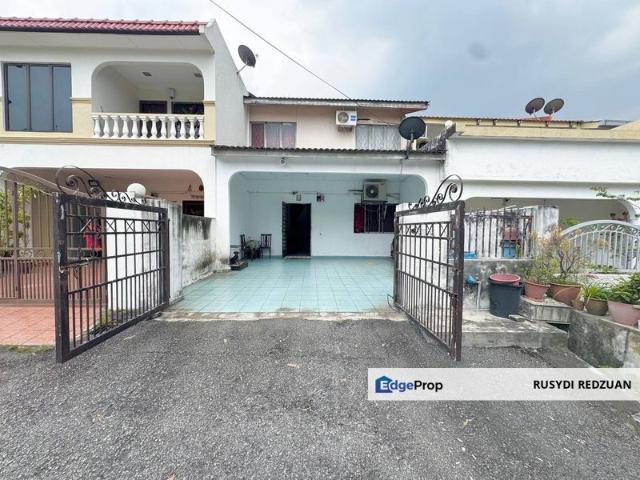 House for sale in Langat, Selangor