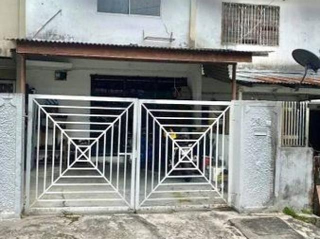 House for sale in Langat, Selangor