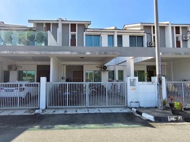 Terraced House for sale in Wellesley, Penang