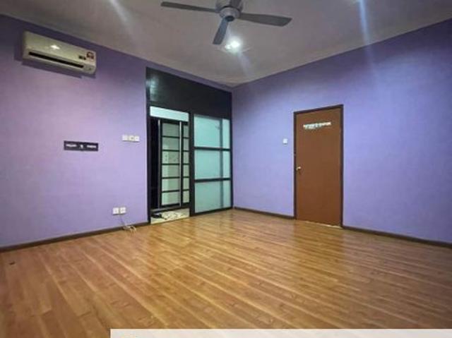 House for sale in Malaka