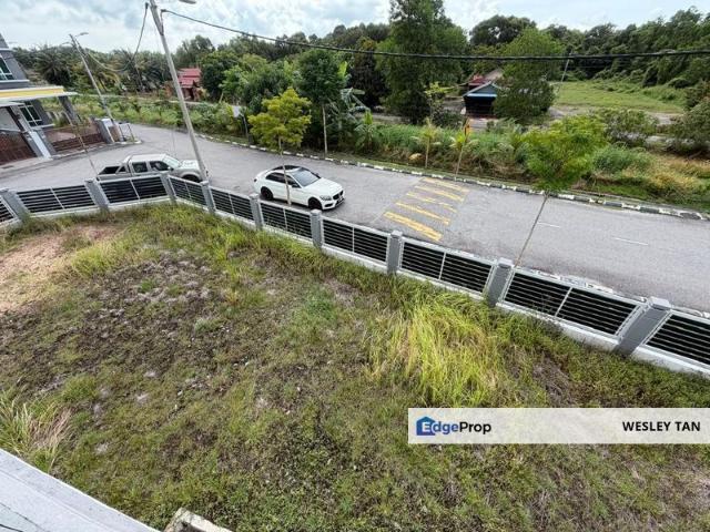 House for sale in Malaka