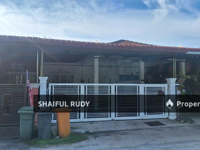 Terraced House for sale in Kuala Selangor, Selangor