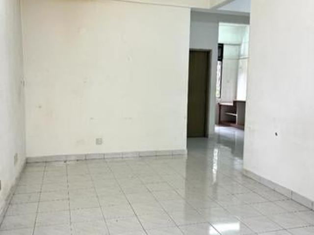 Flat for sale in Wellesley, Penang