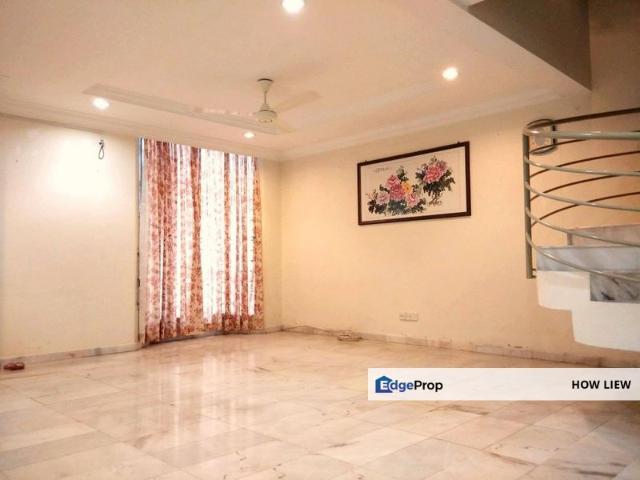 House for sale in Malaka