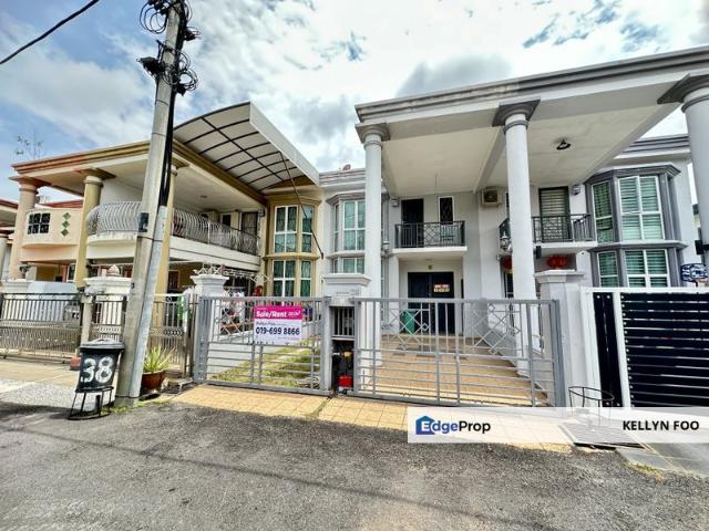 House for sale in Malaka