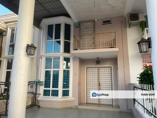 House for sale in Malaka