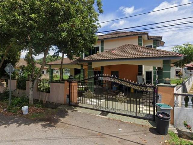 Bungalow for sale in Malaka