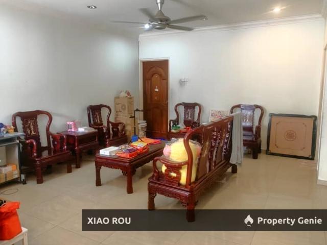 Terraced House for sale in Malaka