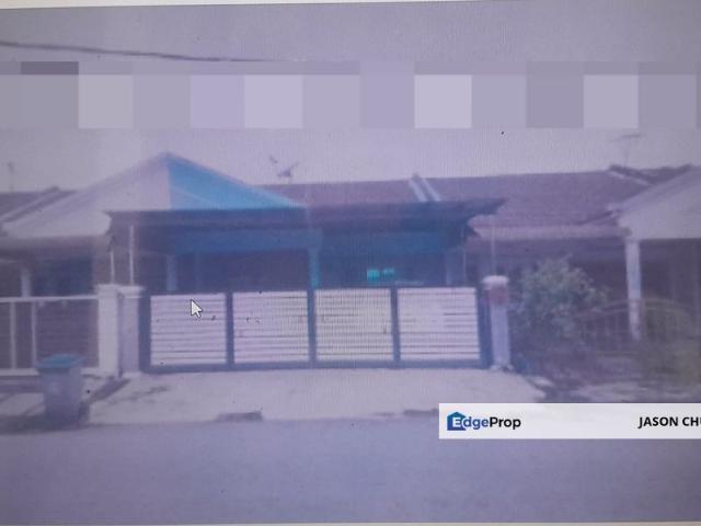 House for sale in Batu Berendam