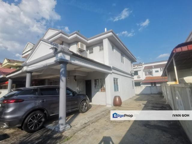 House for sale in Malaka