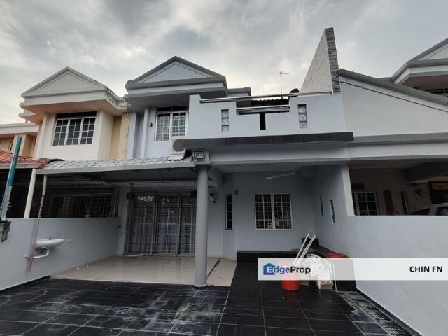 House for sale in Malaka