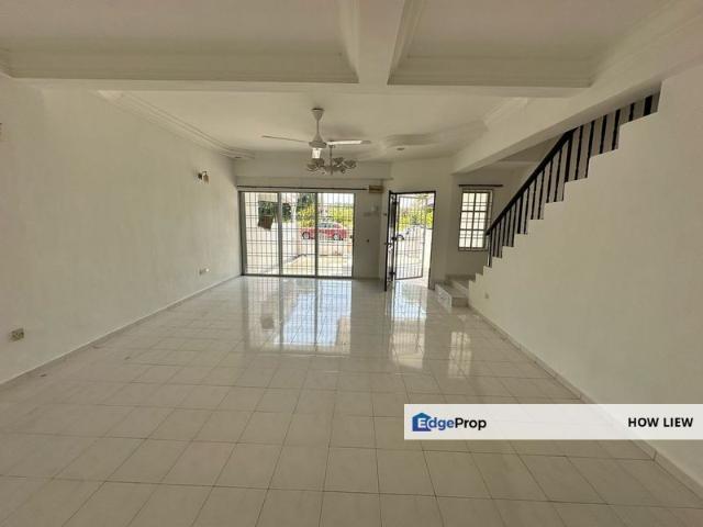 House for rent in Malaka