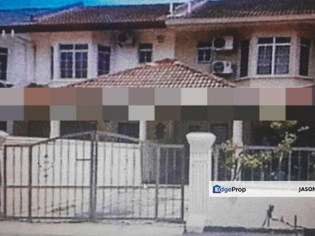 House for sale in Batu Berendam