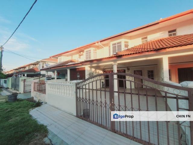 House for sale in Malaka
