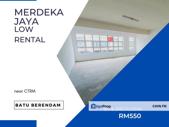 Shop for rent in Malaka