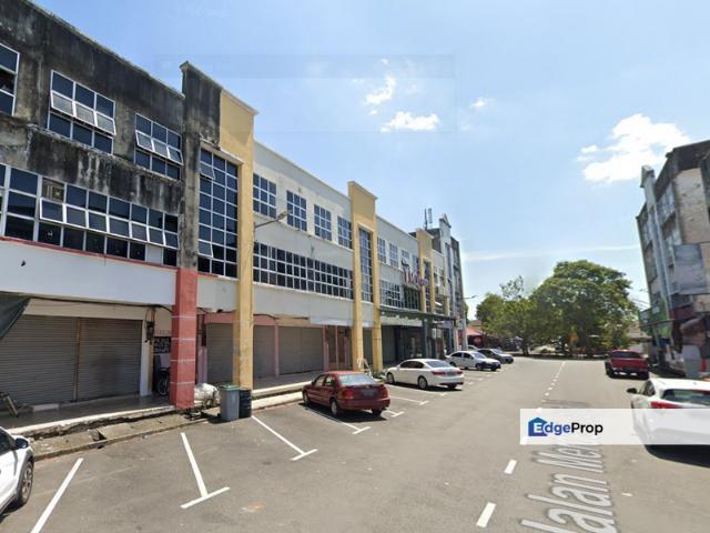 Shop for sale in Malaka