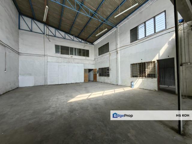 Warehouse for rent in Malaka