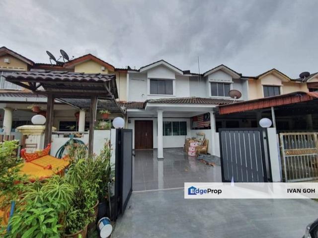 House for sale in Malaka