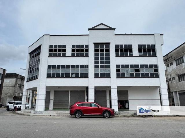 Shop for rent in Malaka