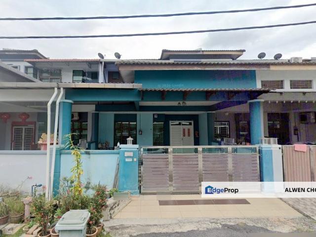 House for sale in Malaka
