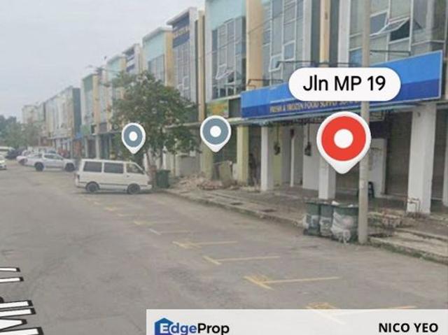Shop for sale in Malaka