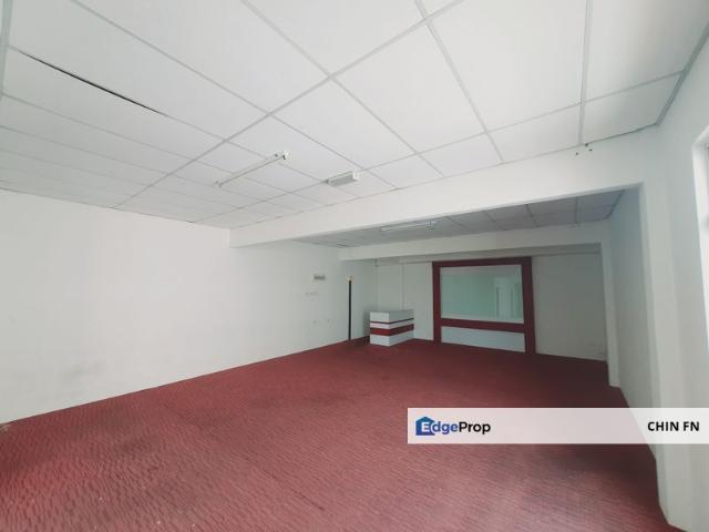 Shop for rent in Malaka