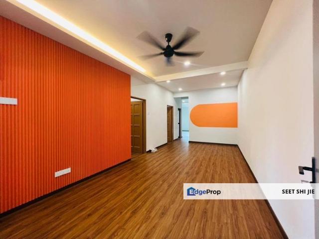 House for sale in Malaka