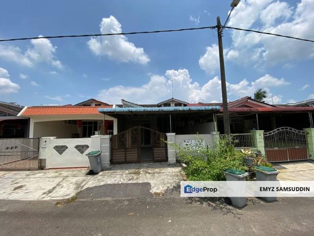 House for sale in Kota Tinggi