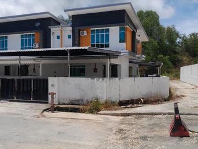 Terraced House for sale in Victoria, Labuan