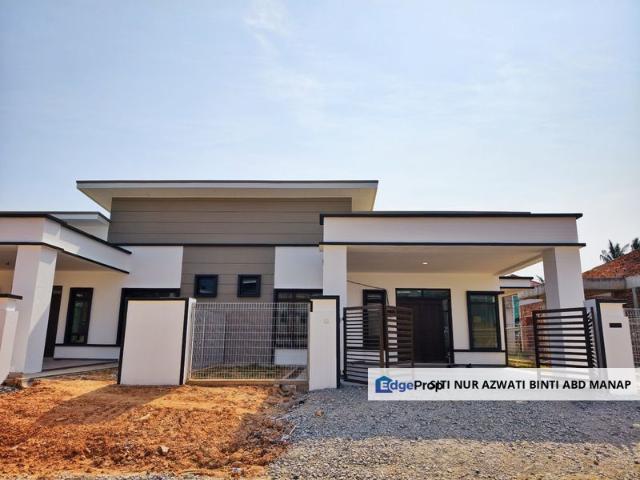 House for sale in Malaka