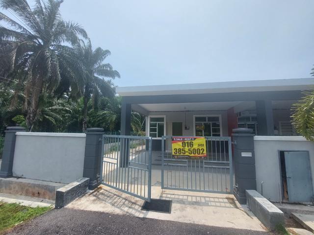 Terraced House for sale in Malaka
