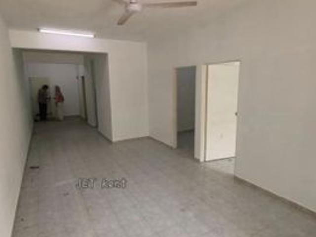 Flat for rent in Alam Impian, Selangor