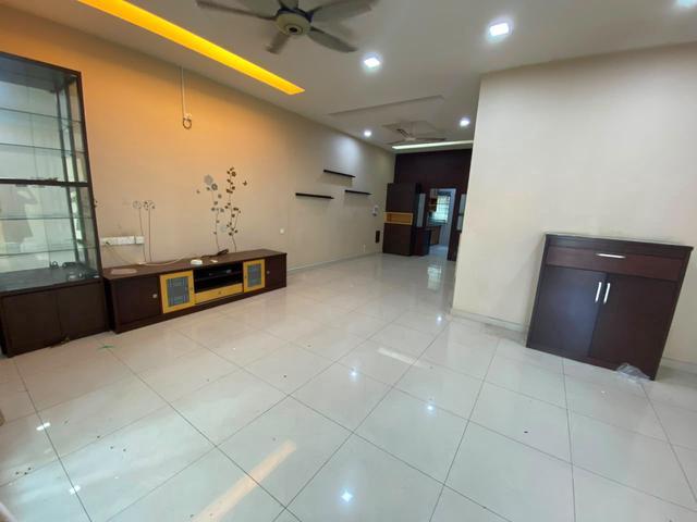Bungalow for rent in Wellesley, Penang