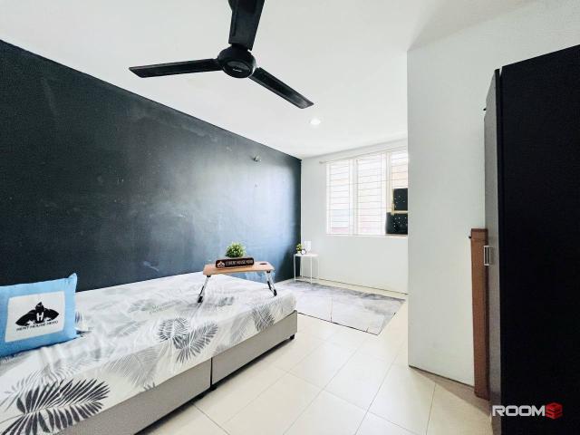 Room for rent in Country Heights Damansara, Kuala Lumpur