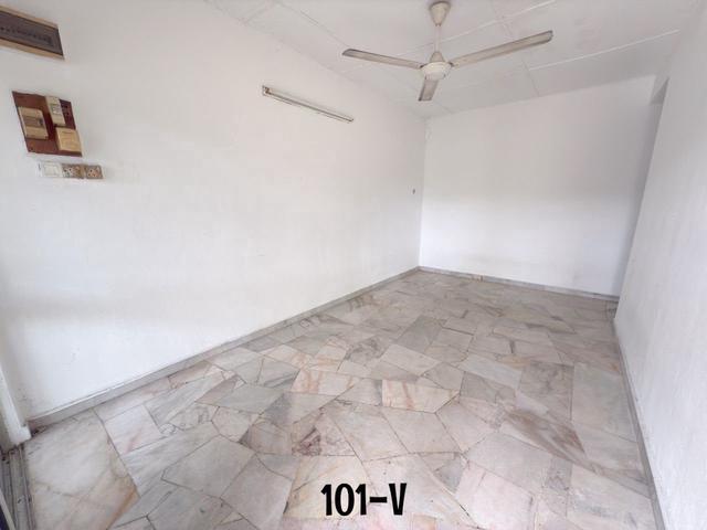 Terraced House for sale in Bandaraya Klang, Klang