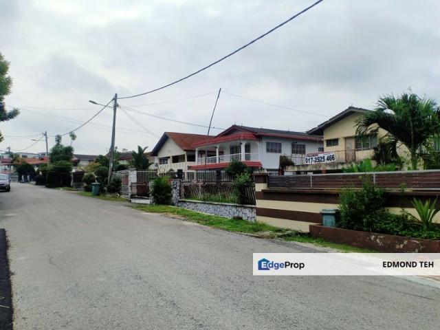 House for sale in Country Heights Damansara, Kuala Lumpur