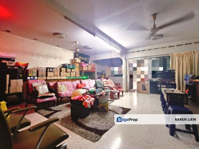 House for sale in Country Heights Damansara, Kuala Lumpur
