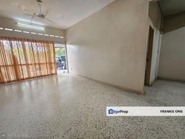 House for sale in Country Heights Damansara, Kuala Lumpur
