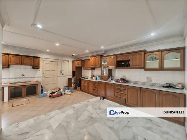 House for sale in Country Heights Damansara, Kuala Lumpur