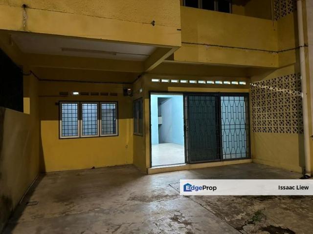 House for sale in Country Heights Damansara, Kuala Lumpur