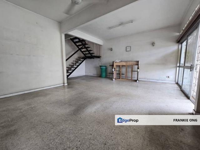 House for sale in Country Heights Damansara, Kuala Lumpur