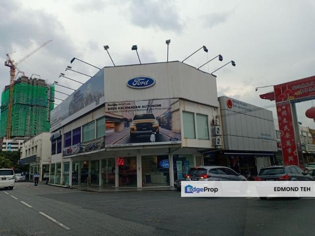 Shop for rent in Country Heights Damansara, Kuala Lumpur