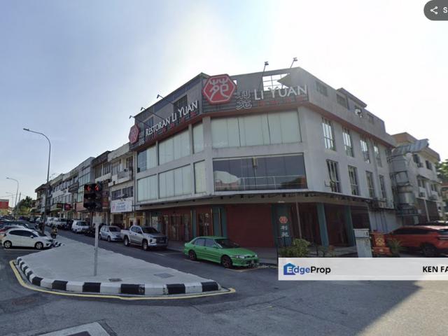 Shop for rent in Country Heights Damansara, Kuala Lumpur