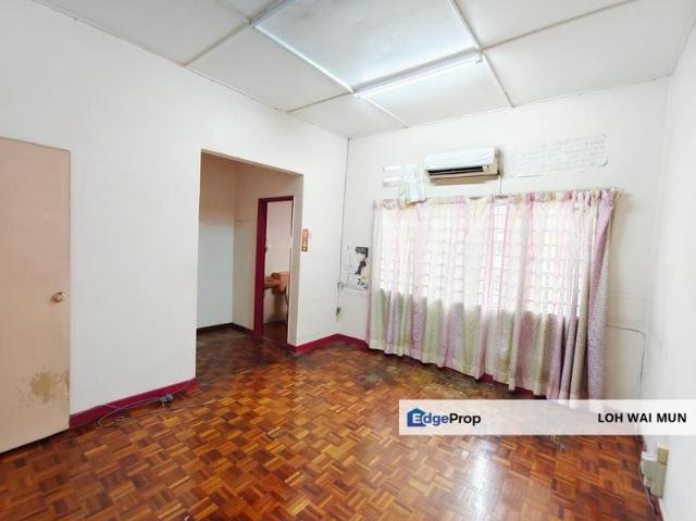 House for sale in Country Heights Damansara, Kuala Lumpur